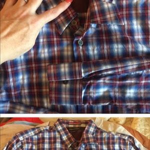 🚨 Banana Republic long sleeve Size Large button up shirt